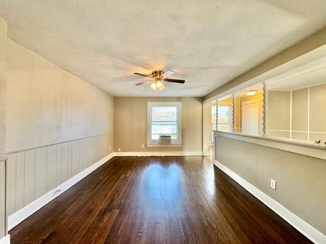 Photo - 1-Bedroom, 1-Bath Apartment in Junius Heights