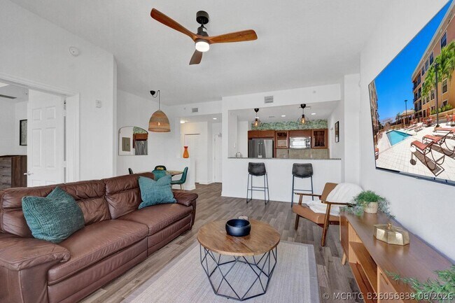 Photo - 511 Lucerne Ave Unit 613