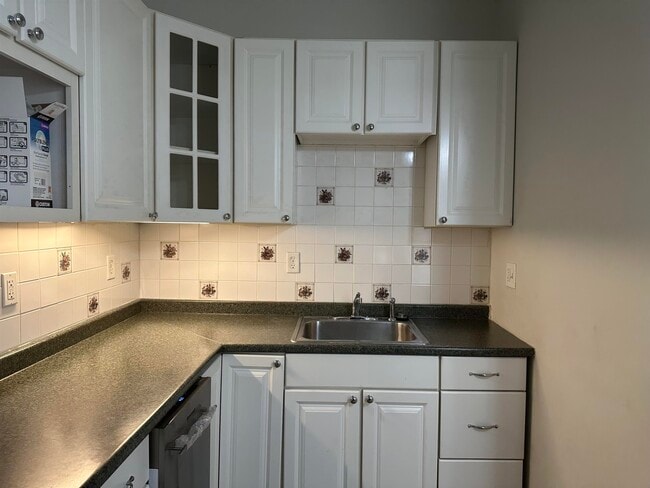 Photo - 710 Hudson St Unit 2