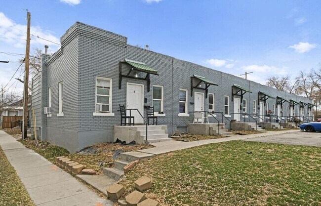 Photo - 127 W Mead Ave Unit 3