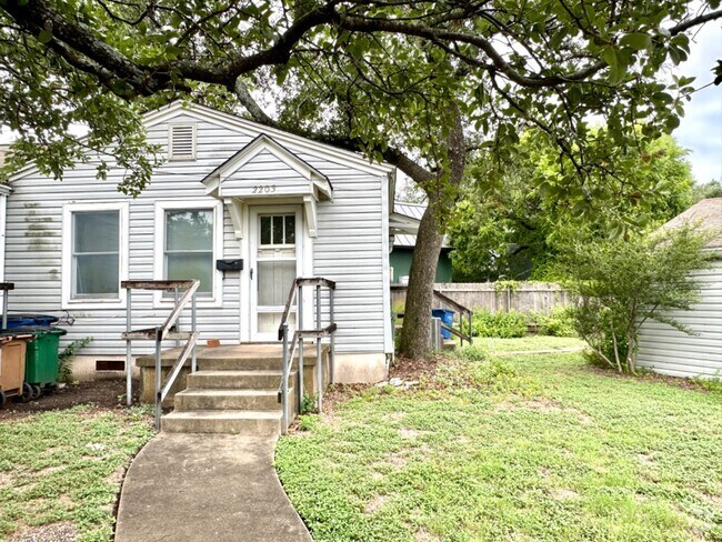 Building Photo - 4812 Ramsey Ave Rental