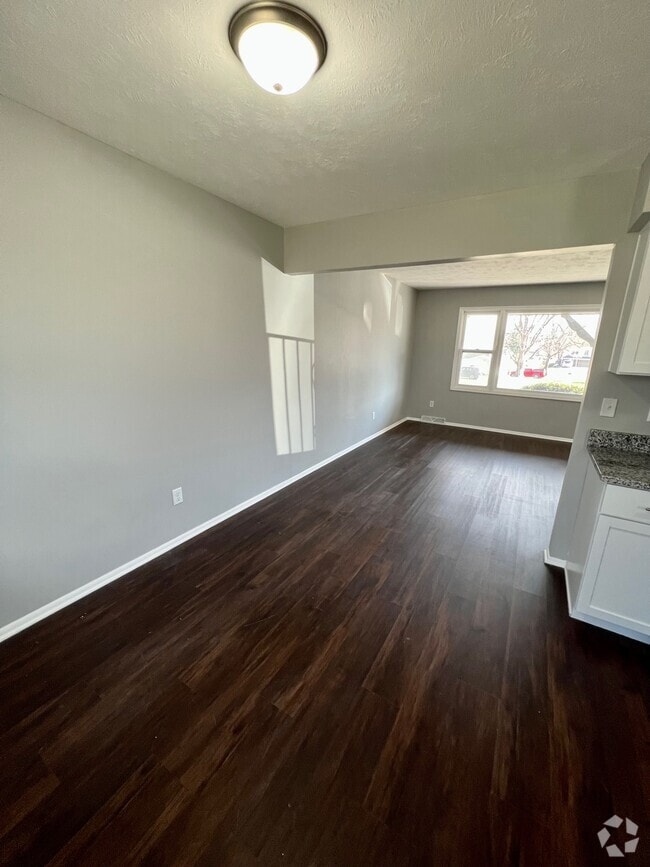 Building Photo - 6606 S 108th Terrace Rental
