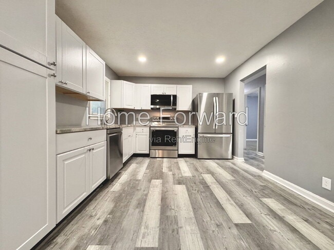 1720 Traveller Rd