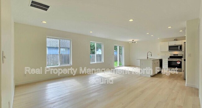 Photo - 3104 186th Pl NE