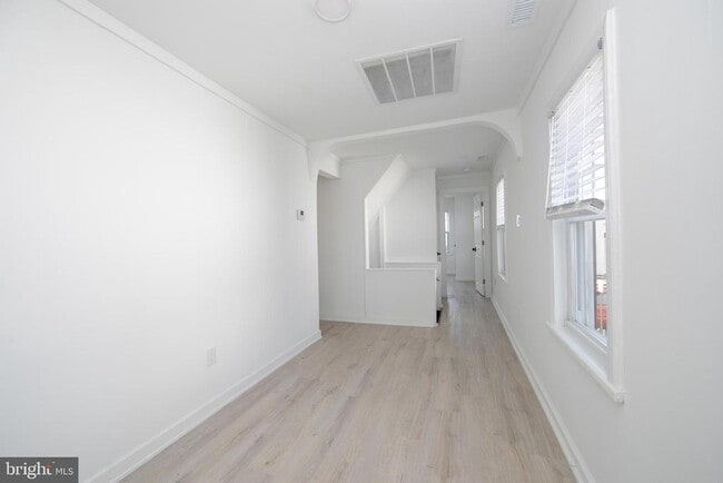 Photo - 905 Jersey Ave