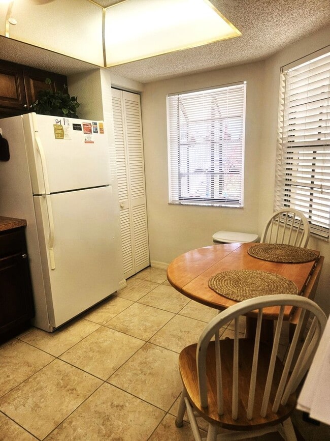 Photo - Englewood bottom floor large condo