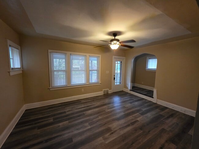 Photo - 760 Lakewood Blvd