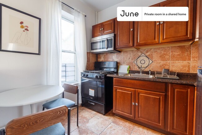 Photo - Room in Shared 3 bed/1 bath home Unidad A