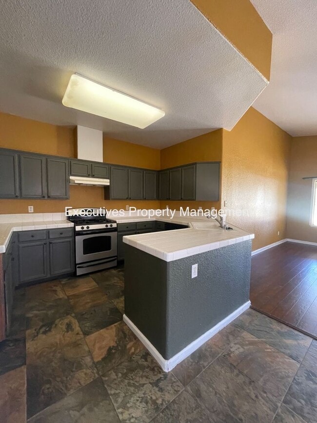 Photo - 1308 Fairway Dr