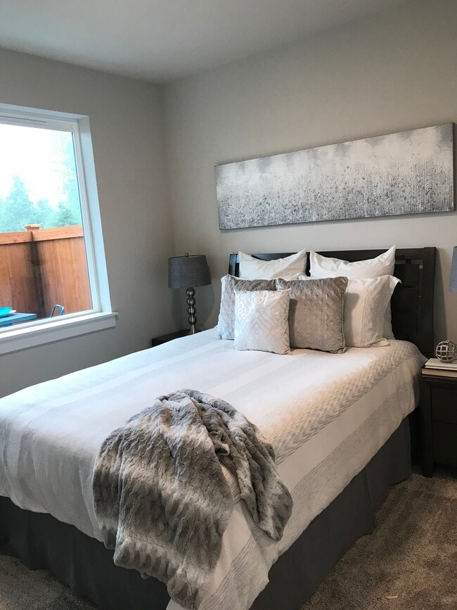 Photo - Hamptons at Mill Creek Apartments