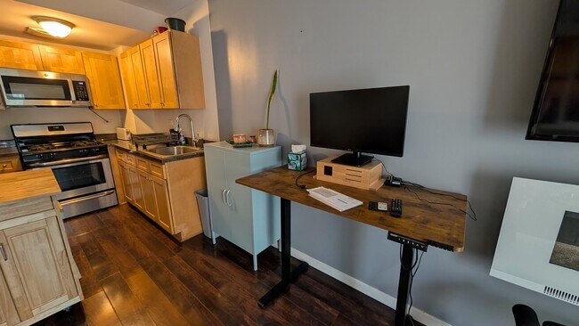 26-27 2nd St Unit 5G