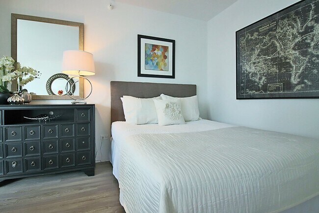 Photo - 618 N Wells St
