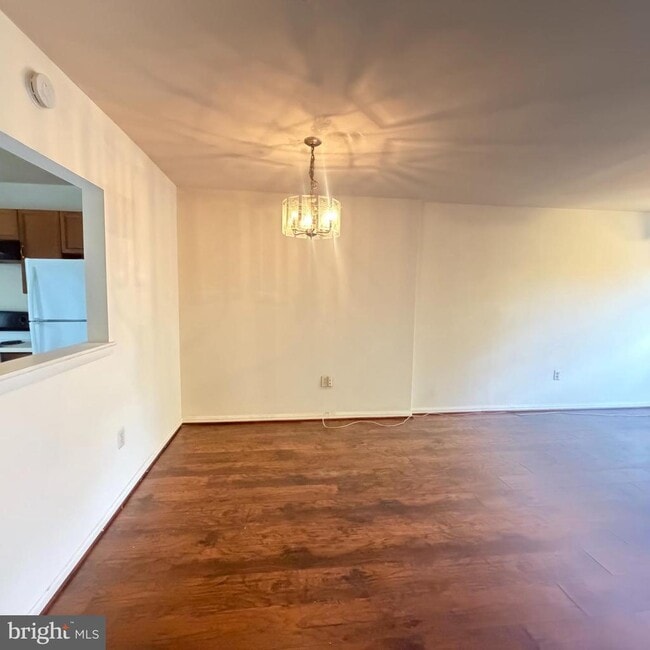 Building Photo - 7212 Lost Spring Ct