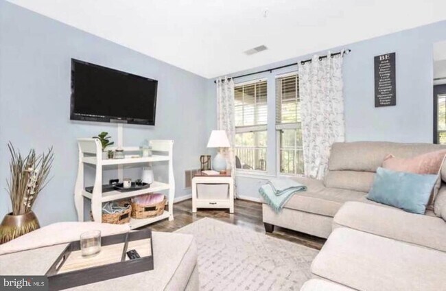 Photo - 13105 Briarcliff Terrace Unit 1104