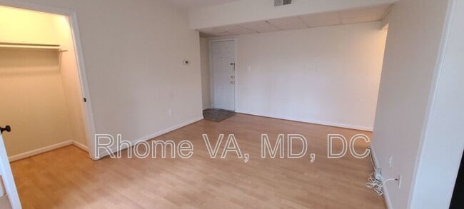 Photo - 1745 N Troy St Unidad #437