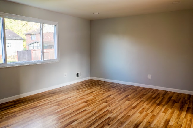 Photo - 526 Magazine St