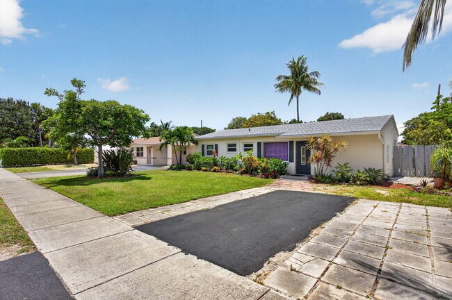 Photo - 540 NE 61st Ct
