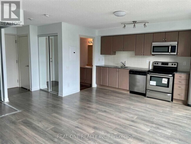 Photo - 525 Wilson Ave Unit 828