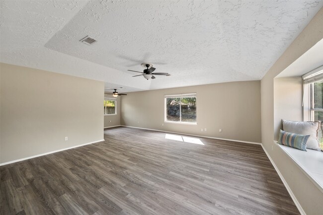 Photo - 21018 Verdecove Ln