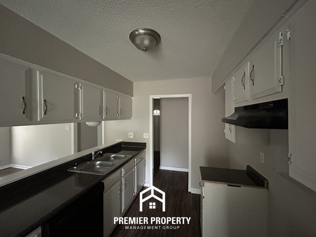 Photo - Spacious 4BR/2BA in DeSoto Village | High Ceilings, Hardwood Floors & Fenced Yard