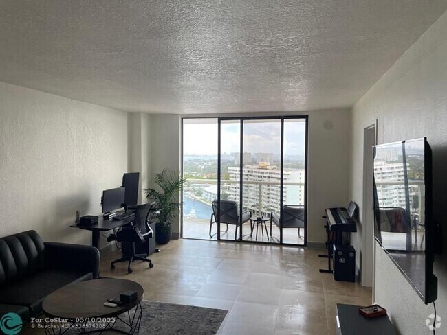 Building Photo - 13499 Biscayne Blvd Unit 1502 Rental