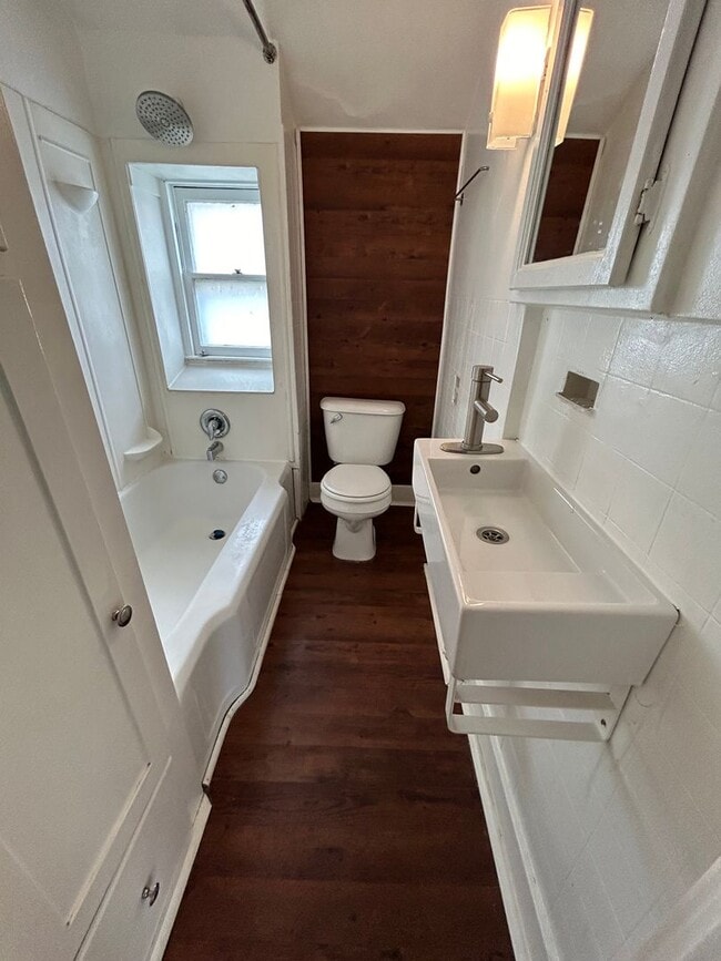Photo - MJ - 01 - West Ave Unit 1236 (upper)