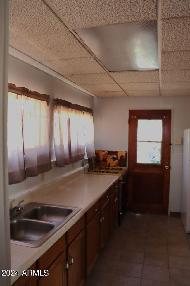 Photo - 918 E Allen St Unit 1