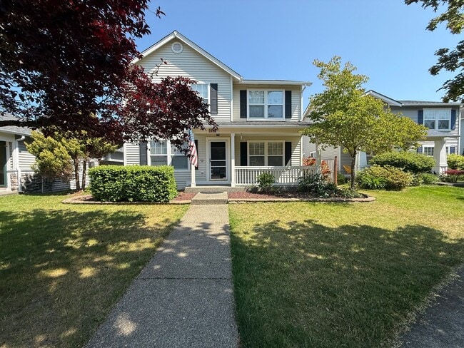 3BR home in DuPont - 3BR home in DuPont