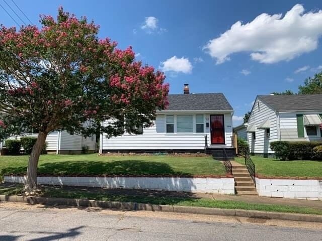 Beautiful 2 Bedroom Single Family Home - Beautiful 2 Bedroom Single Family Home