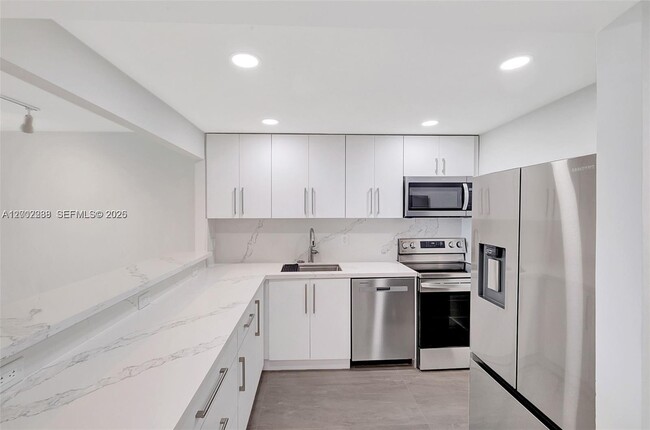 Photo - 7928 West Dr Unit 802