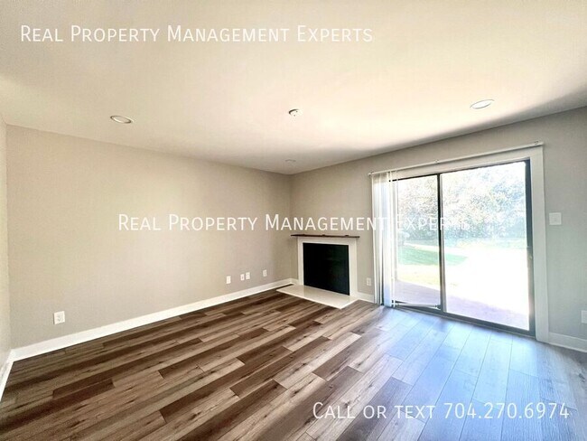 Photo - 3021 Heathstead Place Unit APT B