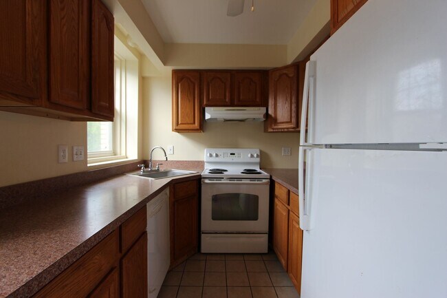 Photo - St. James Unidad 526