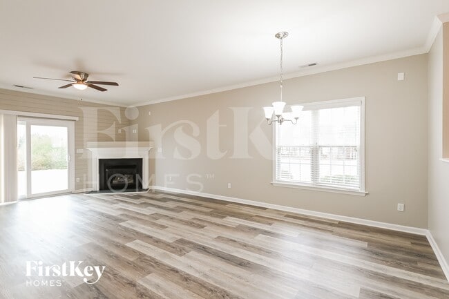 Photo - 2209 Castle Pines Dr