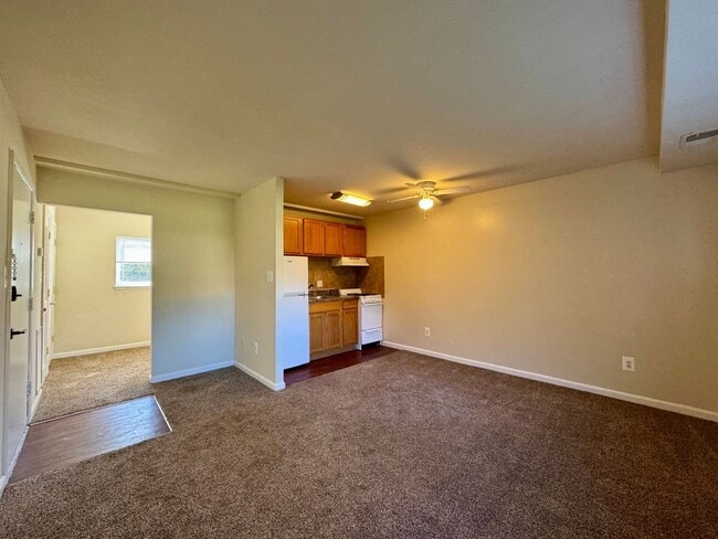 Photo - 3500 Beech Ave