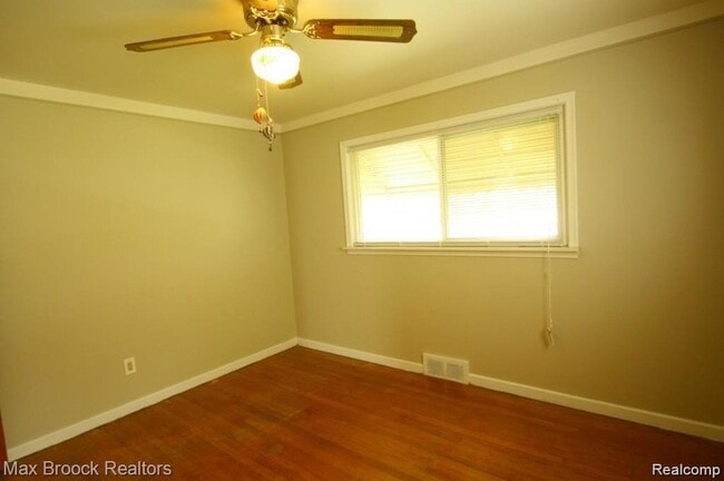 Photo - 18451 Delaware Ave