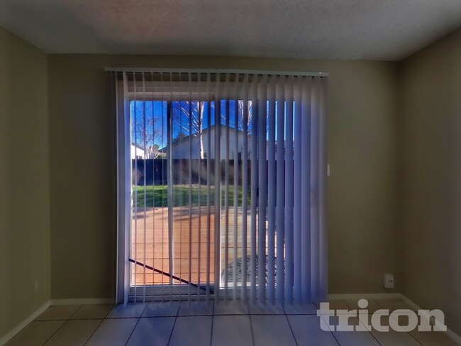 Photo - 2572 Wabash Cir