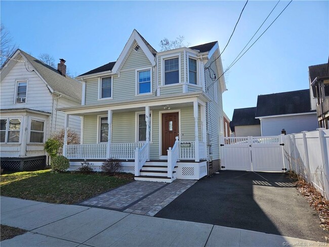 Photo - 34 Woodland St