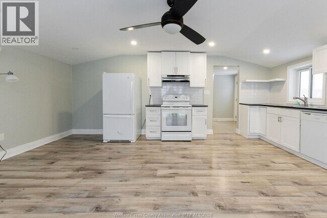 Photo - 51 Klies Bch Rd