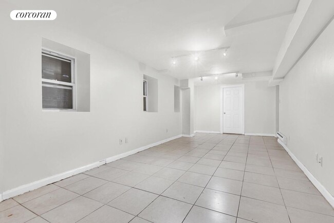 Photo - 524 W 123rd St