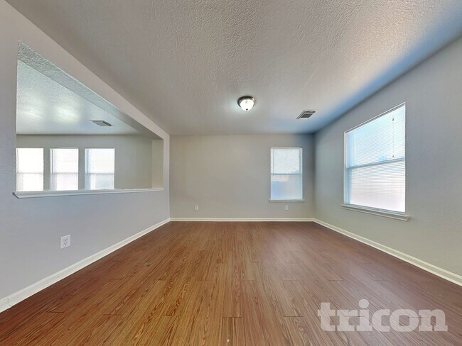 Photo - 2942 Yearling Colt Ct