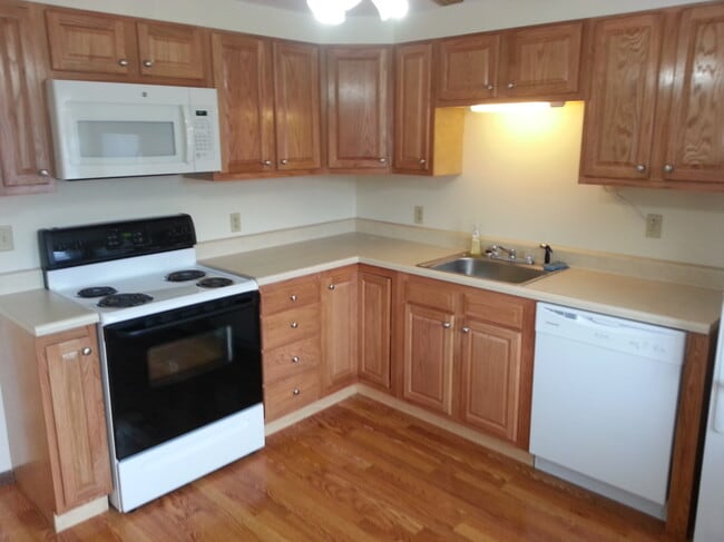 Building Photo - 224 S Sage Cir Unit A Rental