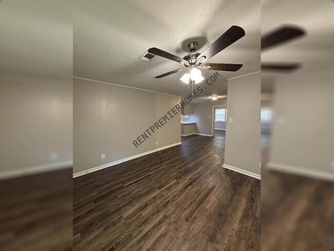 Photo - 28 Countrywood St