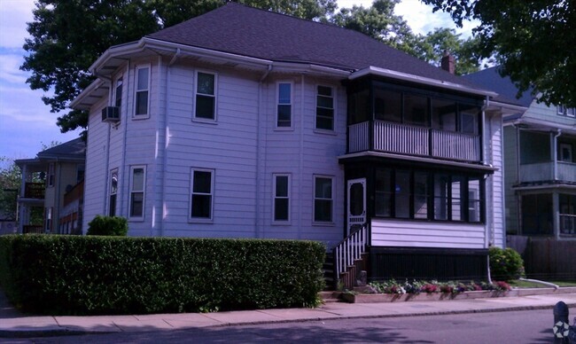 Building Photo - 41 Vassar St Unit 1 Rental