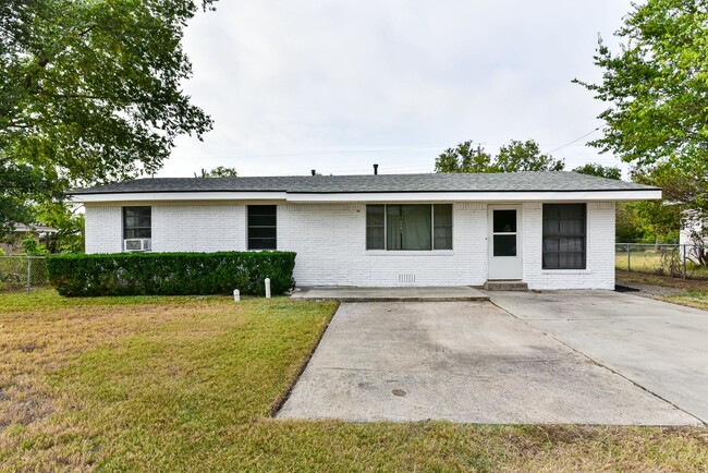 Photo - Newly Remodeled 3 Bedroom Home in Killeen!