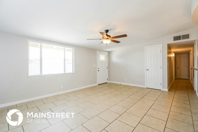 Photo - 1702 S Avenida Del Sol