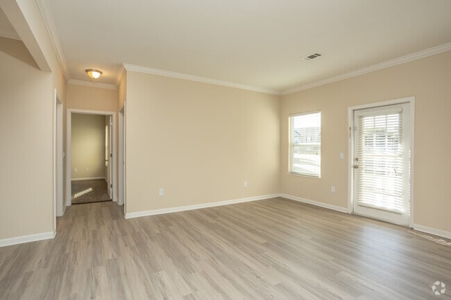3BR, 2BA - 1,332SF