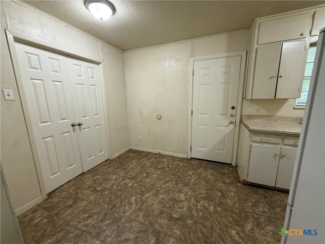 Photo - 503 E Dean Ave