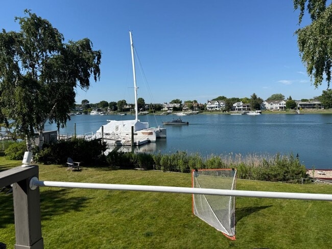 28 Surf Rd