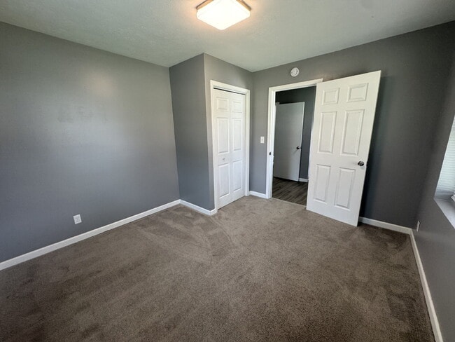 Photo - Charming 3-Bedroom Haven in Springfield with Spacious Living!