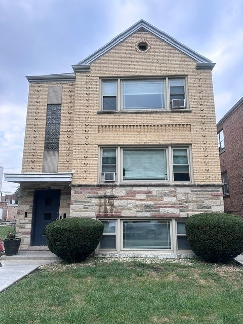 Building Photo - 2918 W Marquette Rd
